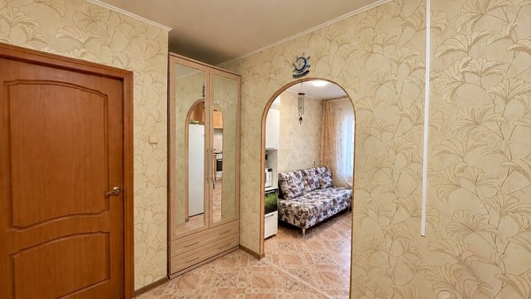 Продам двухкомнатную (2-комн.) квартиру, Пограничная ул, 32, Находка г
