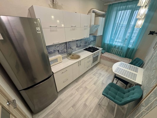 Продам двухкомнатную (2-комн.) квартиру, Мира пр-кт, 26, Комсомольск-на-Амуре г