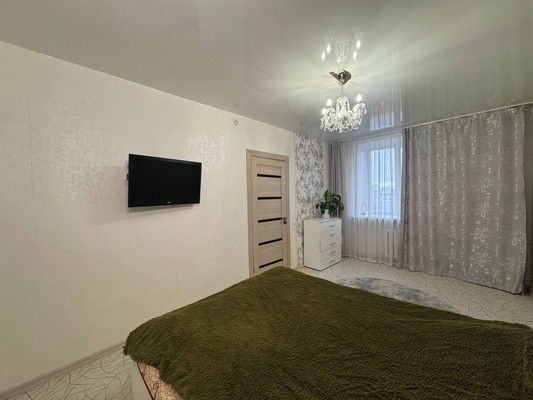 Продам двухкомнатную (2-комн.) квартиру, Мира пр-кт, 26, Комсомольск-на-Амуре г