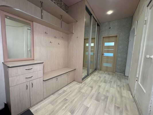 Продам двухкомнатную (2-комн.) квартиру, Мира пр-кт, 26, Комсомольск-на-Амуре г