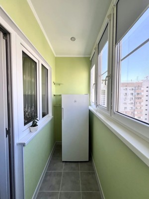 Продам двухкомнатную (2-комн.) квартиру, Южная ул, 25, Новороссийск г