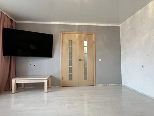 Продам трехкомнатную (3-комн.) квартиру, Ахметова ул, 355, Уфа г