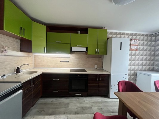 Продам трехкомнатную (3-комн.) квартиру, Ахметова ул, 355, Уфа г