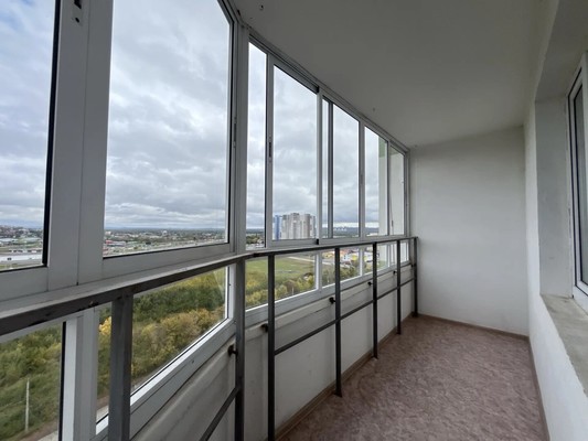 Продам трехкомнатную (3-комн.) квартиру, Ахметова ул, 355, Уфа г