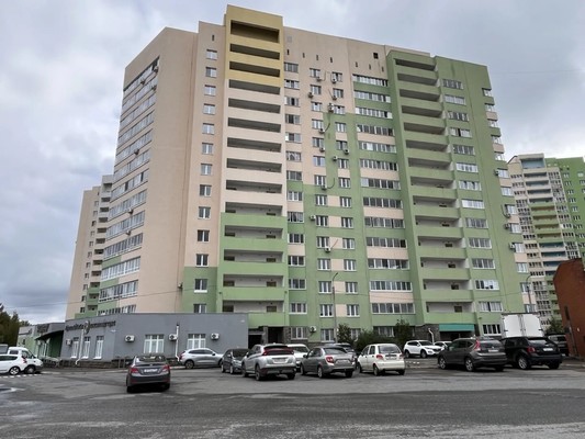 Продам трехкомнатную (3-комн.) квартиру, Ахметова ул, 355, Уфа г