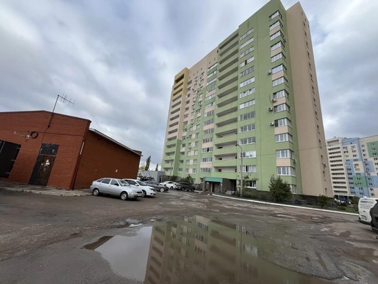 Продам трехкомнатную (3-комн.) квартиру, Ахметова ул, 355, Уфа г