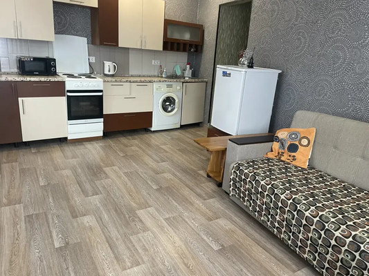 Продам однокомнатную (1-комн.) квартиру, Амирхана Еники ул, 10, Казань г