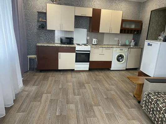 Продам однокомнатную (1-комн.) квартиру, Амирхана Еники ул, 10, Казань г