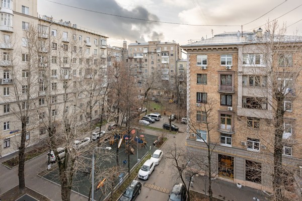 Продам многокомнатную квартиру, Ленинский пр-кт, 21, Москва г