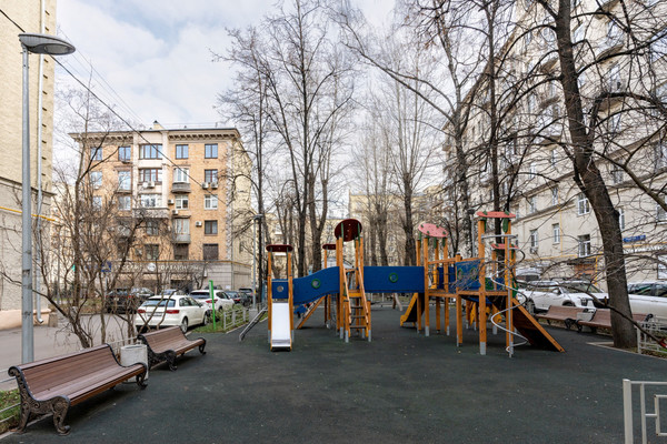 Продам многокомнатную квартиру, Ленинский пр-кт, 21, Москва г