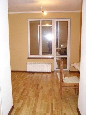 Продам трехкомнатную (3-комн.) квартиру, Киевская ул, 139/2, Симферополь г