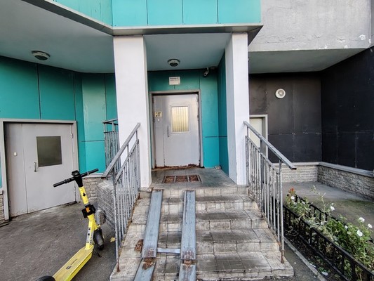 Продам трехкомнатную (3-комн.) квартиру, Весенняя ул, 16, Люберцы г