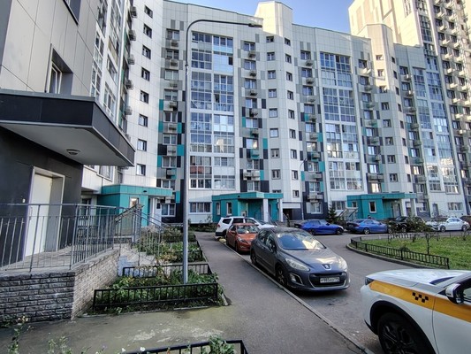 Продам трехкомнатную (3-комн.) квартиру, Весенняя ул, 16, Люберцы г
