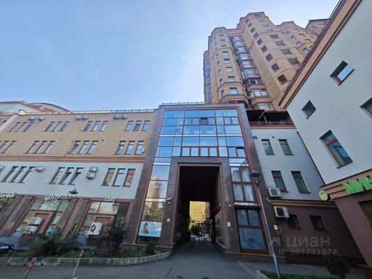 Продам коммерческое помещение 326,5 м2, Щукинская ул, 2, Москва г