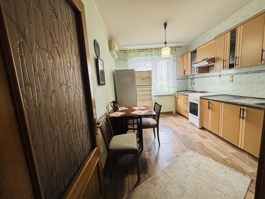 Продам трехкомнатную (3-комн.) квартиру, Жмайлова ул, 23к1, Ростов-на-Дону г