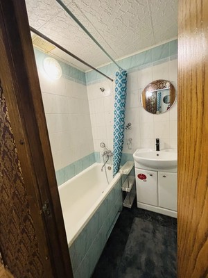 Продам трехкомнатную (3-комн.) квартиру, Жмайлова ул, 23к1, Ростов-на-Дону г