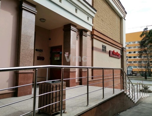 Продам коммерческое помещение 420,5 м2, Щукинская ул, 2, Москва г