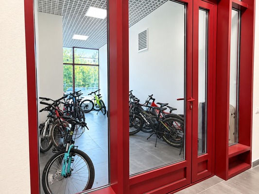 Продам трехкомнатную (3-комн.) квартиру, 1-я Мясниковская ул, 16ка, Москва г