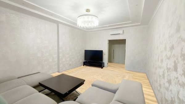 Продам трехкомнатную (3-комн.) квартиру, Удальцова ул, 65, Москва г