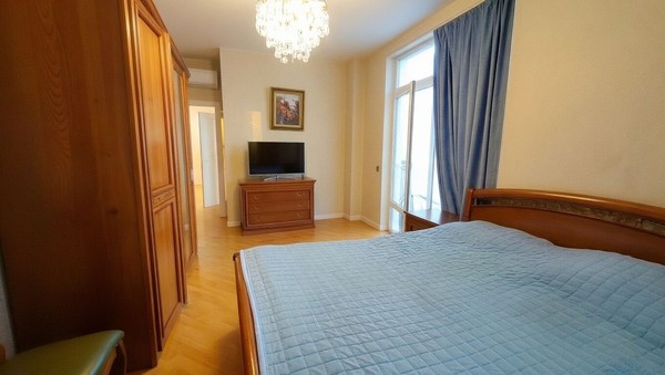 Продам трехкомнатную (3-комн.) квартиру, Удальцова ул, 65, Москва г