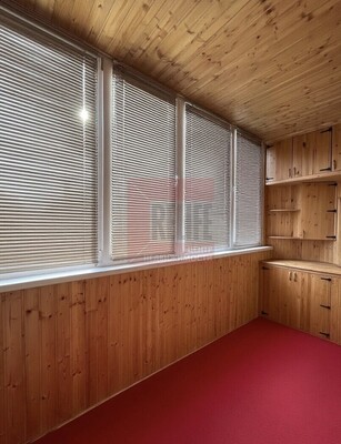 Продам трехкомнатную (3-комн.) квартиру, Малый пер, 15, Калининград г