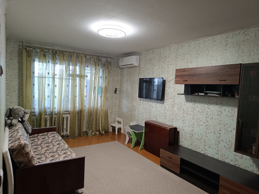 Продам трехкомнатную (3-комн.) квартиру, Утренняя ул, 10, Малый Маяк с