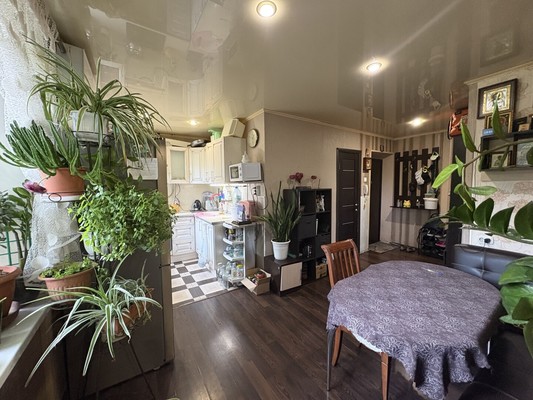 Продам трехкомнатную (3-комн.) квартиру, Старочеркасский пер, 8, Ростов-на-Дону г