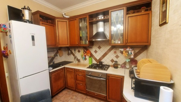 Продам трехкомнатную (3-комн.) квартиру, Фрунзе ул, 5А, Санкт-Петербург г