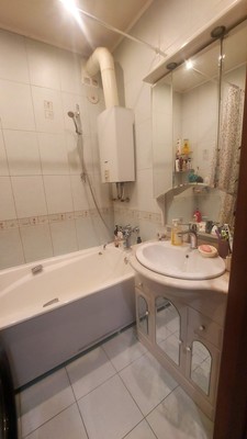 Продам трехкомнатную (3-комн.) квартиру, Фрунзе ул, 5А, Санкт-Петербург г