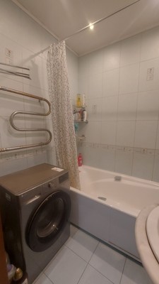 Продам трехкомнатную (3-комн.) квартиру, Фрунзе ул, 5А, Санкт-Петербург г