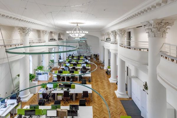 Продам коммерческое помещение 13 682 м2, Новорязанская ул, 8А 1, Москва г