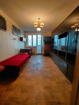 Продам трехкомнатную (3-комн.) квартиру, Голубинская ул, 29к2, Москва г