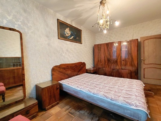 Продам трехкомнатную (3-комн.) квартиру, Голубинская ул, 29к2, Москва г