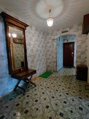 Продам трехкомнатную (3-комн.) квартиру, Голубинская ул, 29к2, Москва г