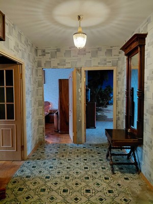 Продам трехкомнатную (3-комн.) квартиру, Голубинская ул, 29к2, Москва г