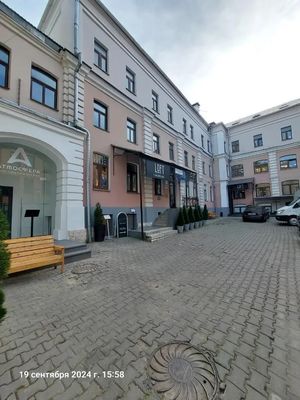 Продам коммерческое помещение 2 216,9 м2, Столешников пер, 6 3, Москва г