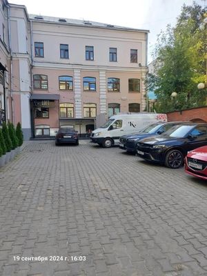 Продам коммерческое помещение 2 216,9 м2, Столешников пер, 6 3, Москва г
