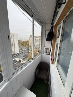 Продам однокомнатную (1-комн.) квартиру, Коктебельская ул, 4к3, Москва г