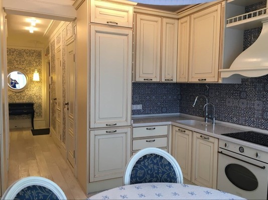 Продам трехкомнатную (3-комн.) квартиру, Лухмановская ул, 17, Москва г