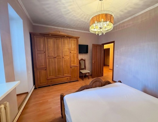 Сдам трехкомнатную (3-комн.) квартиру, Гагарина ул, 10б, Волгодонск г