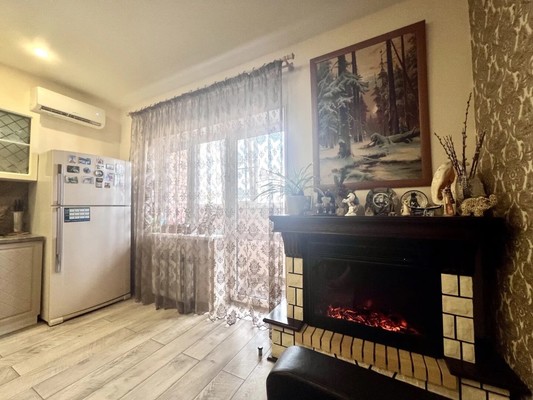 Продам двухкомнатную (2-комн.) квартиру, Пионерская ул, 21Ак1, Новороссийск г