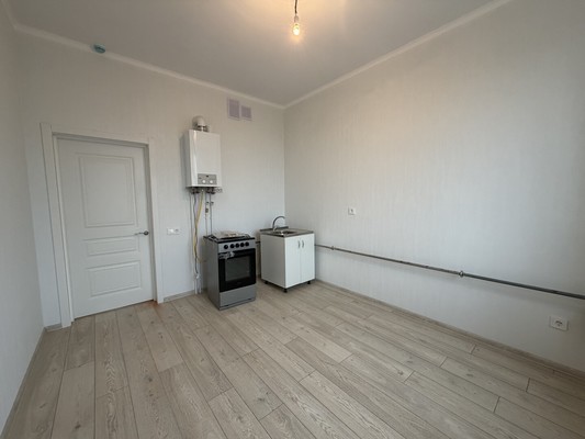 Продам трехкомнатную (3-комн.) квартиру, Тлостанова ул, 18, Нальчик г