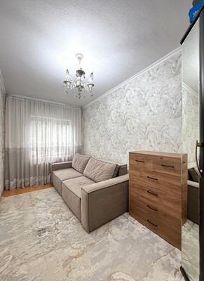 Продам трехкомнатную (3-комн.) квартиру, Мальбахова ул, 62, Нальчик г
