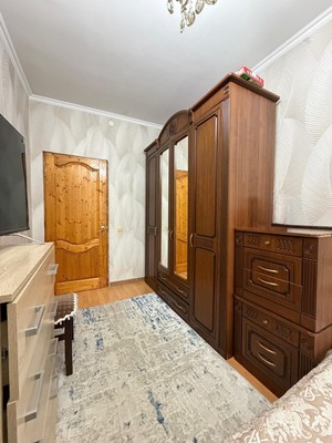 Продам трехкомнатную (3-комн.) квартиру, Мальбахова ул, 62, Нальчик г