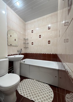 Продам трехкомнатную (3-комн.) квартиру, Мальбахова ул, 62, Нальчик г