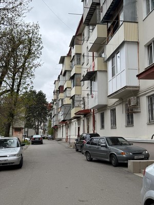 Продам трехкомнатную (3-комн.) квартиру, Мальбахова ул, 62, Нальчик г