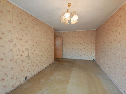 Продам однокомнатную (1-комн.) квартиру, Болотниковская ул, 42к3, Москва г