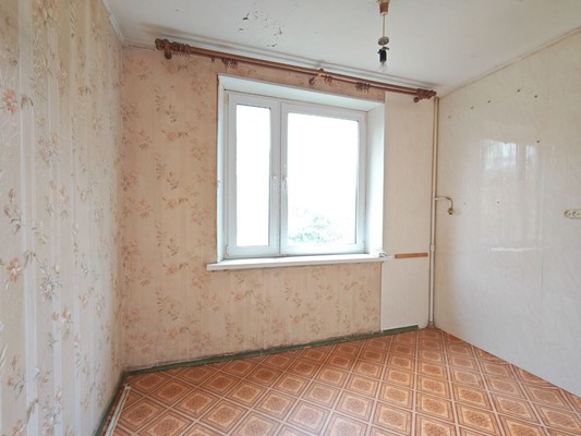 Продам однокомнатную (1-комн.) квартиру, Болотниковская ул, 42к3, Москва г