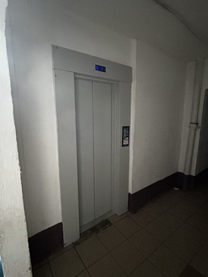Продам трехкомнатную (3-комн.) квартиру, Калинина ул, 250кб, Нальчик г