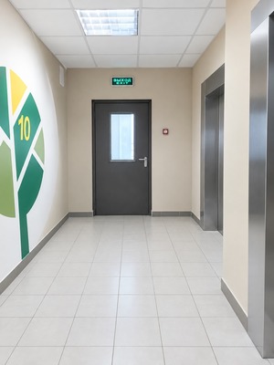 Продам трехкомнатную (3-комн.) квартиру, Петровский б-р, 11к2, Мурино п